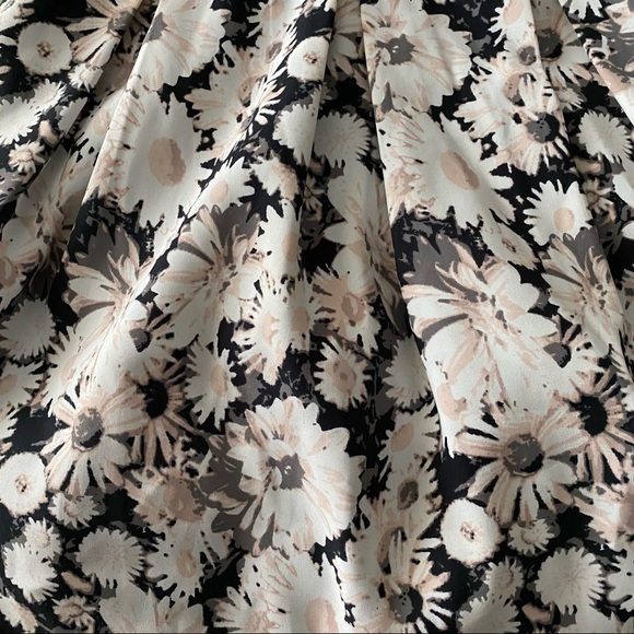 Forever 21 • Pink and Black Floral Mini Dress - Picture 2 of 11